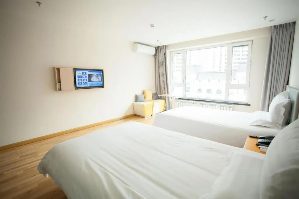 Bed in 7 Days Inn Harbin West Railway Station