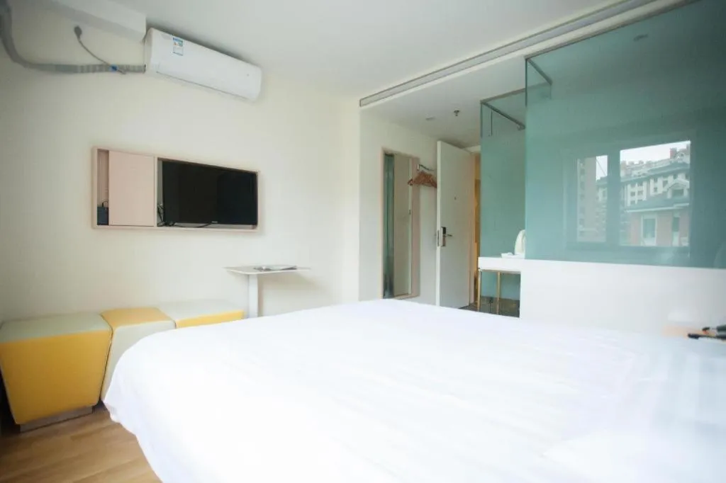 Bed in 7 Days Inn Harbin West Railway Station