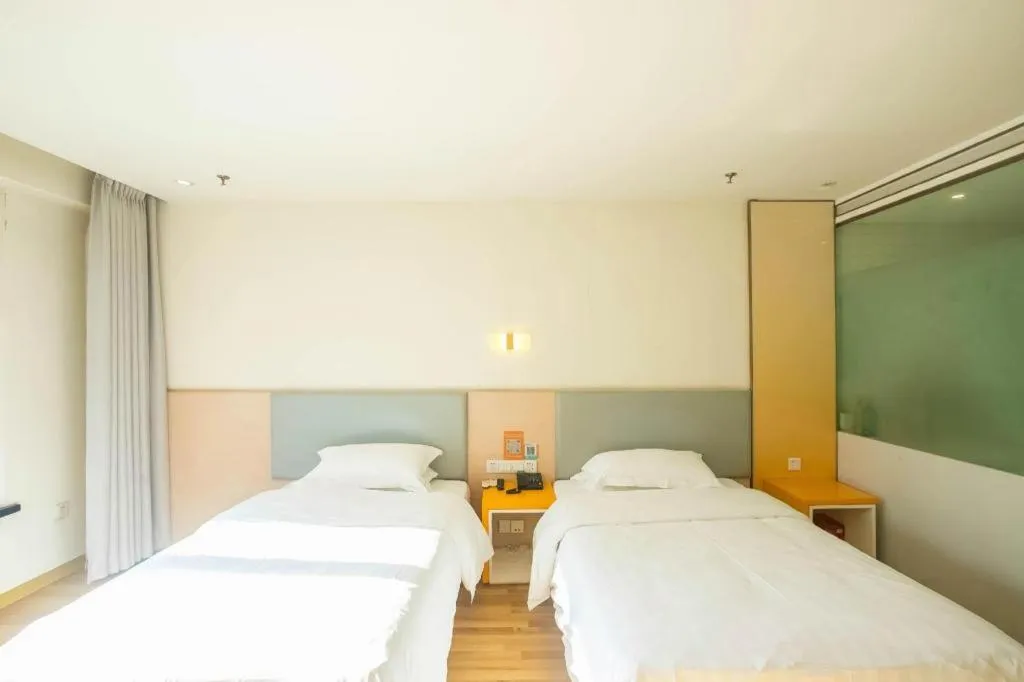 Bed in 7 Days Inn Harbin West Railway Station