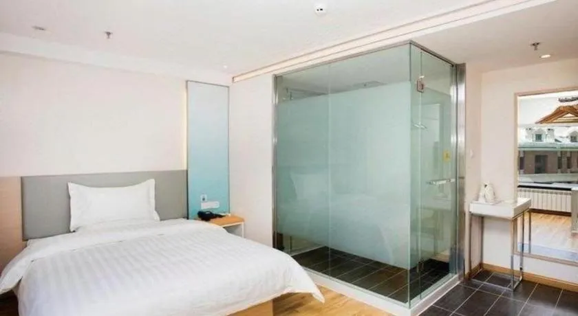 Bed in 7 Days Inn Harbin West Railway Station