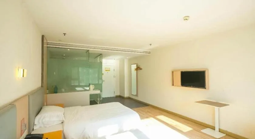 Bed in 7 Days Inn Harbin West Railway Station