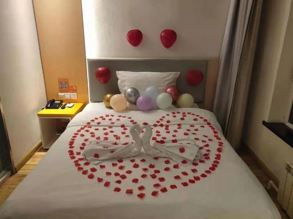 Bed in 7 Days Inn Harbin West Railway Station