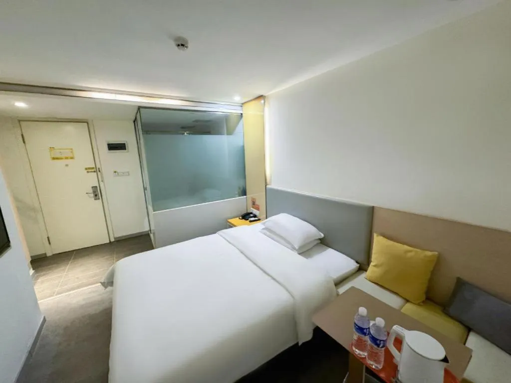 Bed in 7 Days Inn Harbin West Railway Station