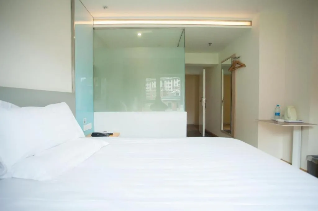 Bed in 7 Days Inn Harbin West Railway Station