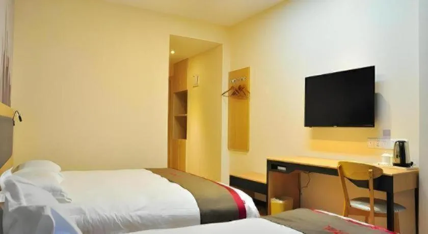 Bed in Thank Hotel Jiangxi Jiujiang Lianxi District Railway Station Square