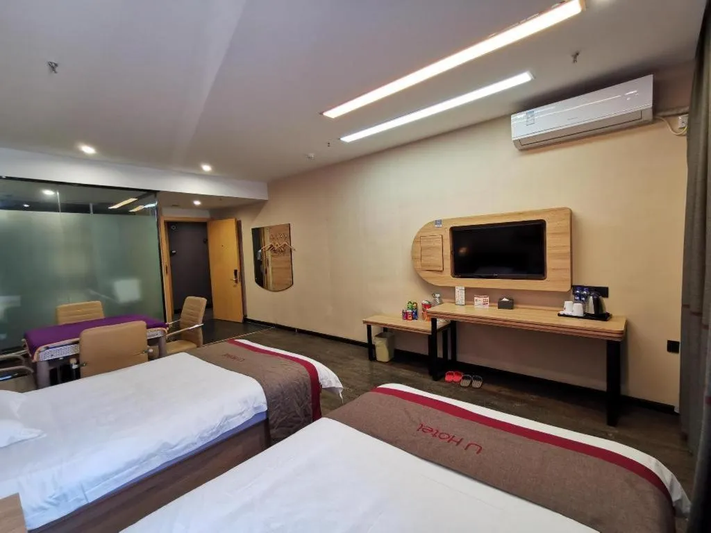 Bed in Thank Inn Hotel Anhui Fuyang Funan County Yunhe Dong Road