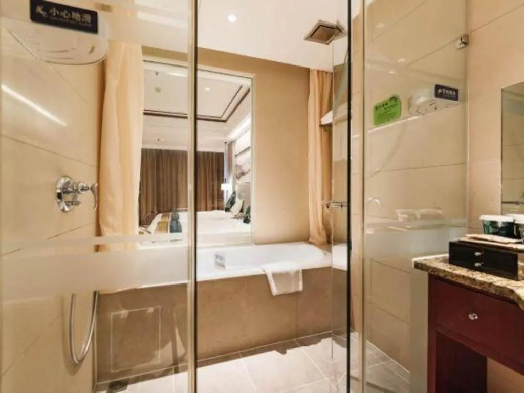 Bed in Junyu Grand Hotel Qinhuangdao