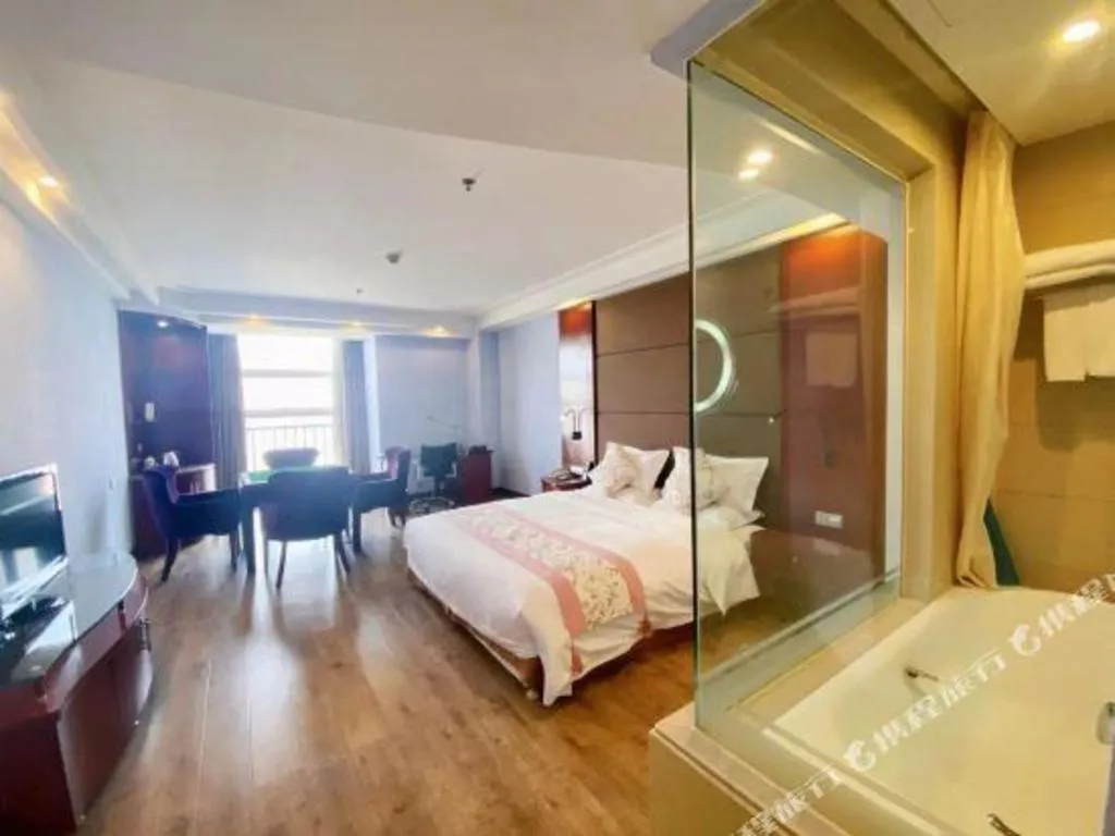 Bed in Junyu Grand Hotel Qinhuangdao