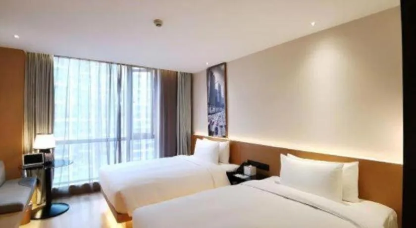Bed in Quality Hotel Chengdu