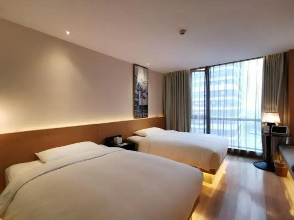 Bed in Quality Hotel Chengdu