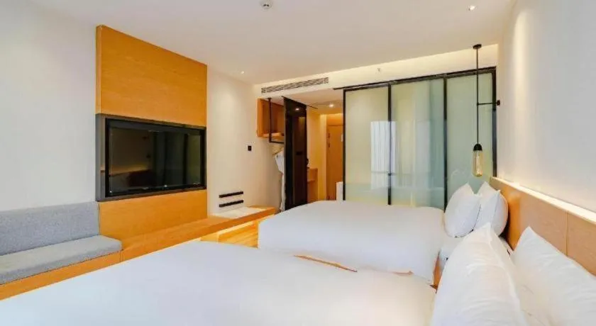 Bed in Quality Hotel Chengdu