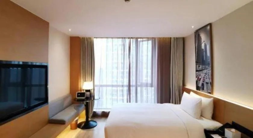Bed in Quality Hotel Chengdu