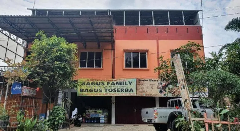 OYO 90976 Bagus Family Syariah