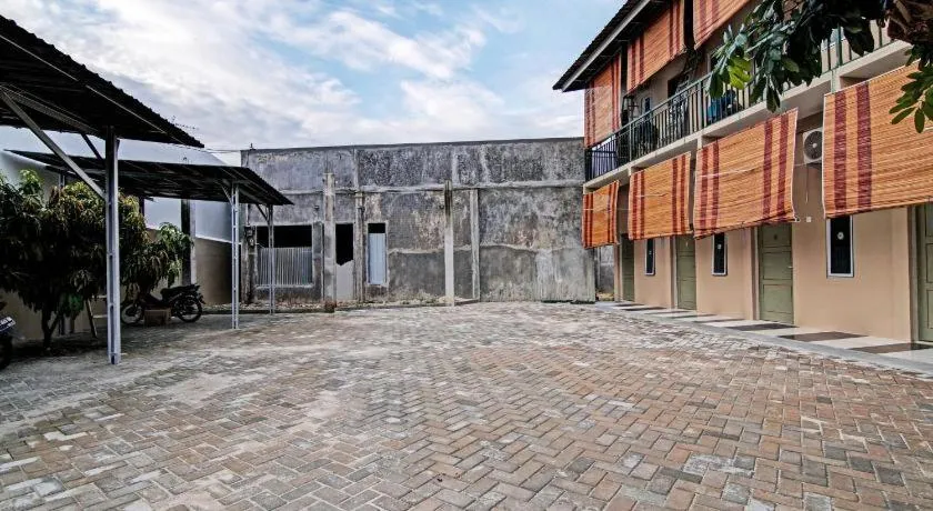 OYO 91505 Elif Homestay Syariah