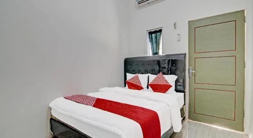 OYO 91505 Elif Homestay Syariah