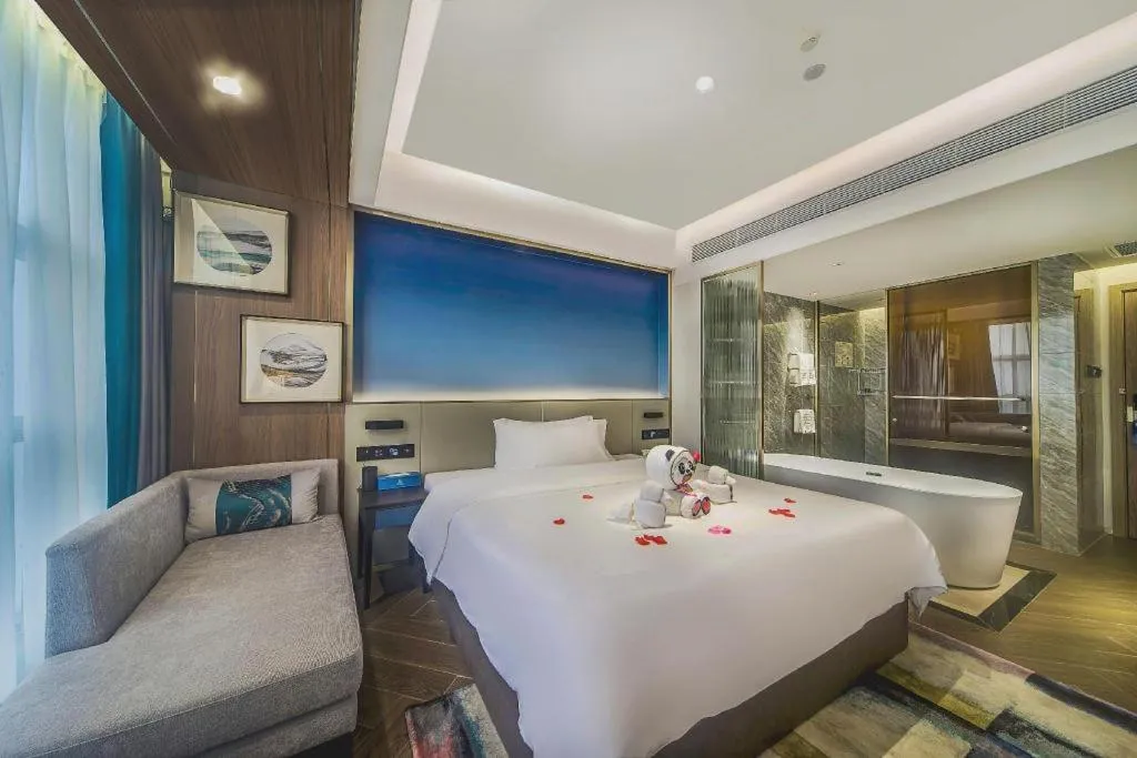 Bed in Xinyuan Hot Spring Hotel