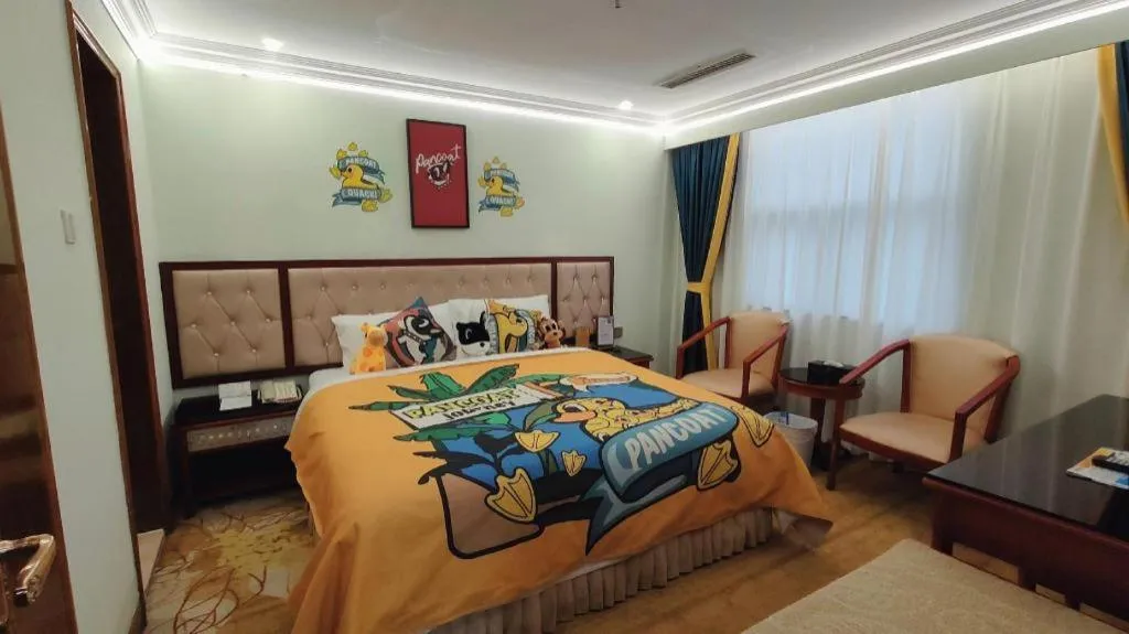 Bed in Xinyuan Hot Spring Hotel