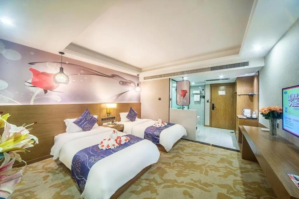 Bed in Xinyuan Hot Spring Hotel