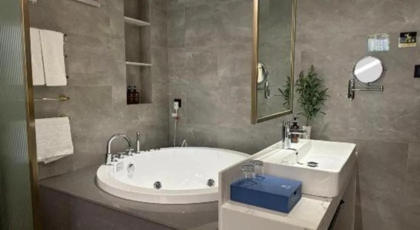 Xinyuan Hot Spring Hotel