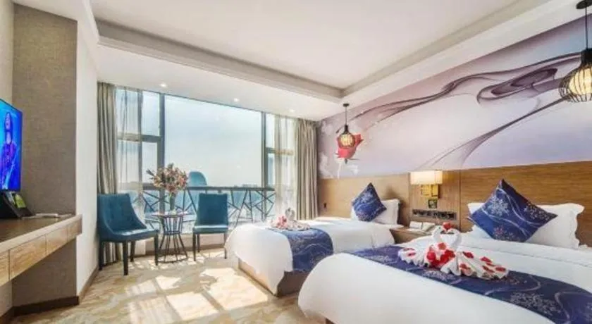 Bed in Xinyuan Hot Spring Hotel