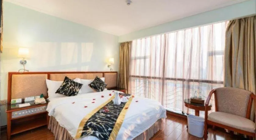 Bed in Xinyuan Hot Spring Hotel