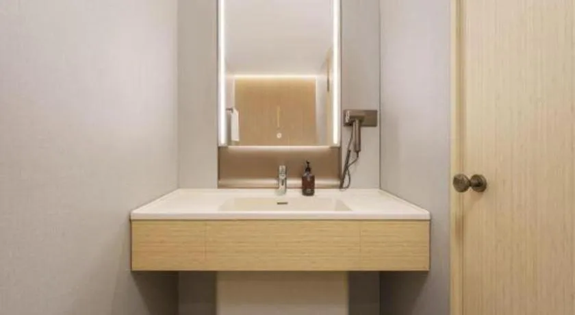 Dalian Liangyun Hotel