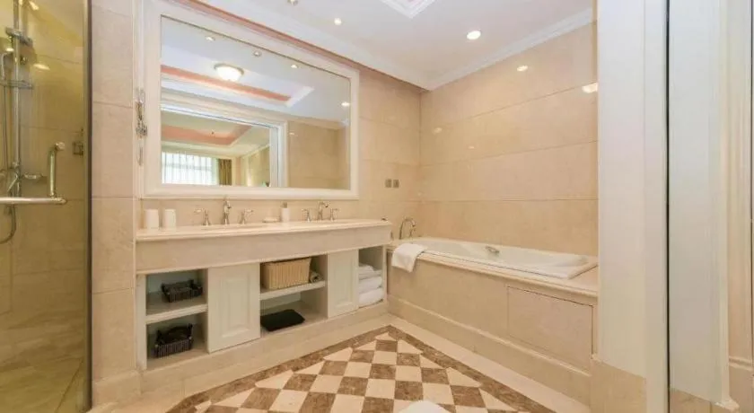 Dalian Liangyun Hotel