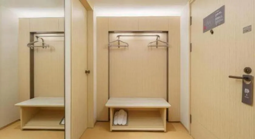 Dalian Liangyun Hotel