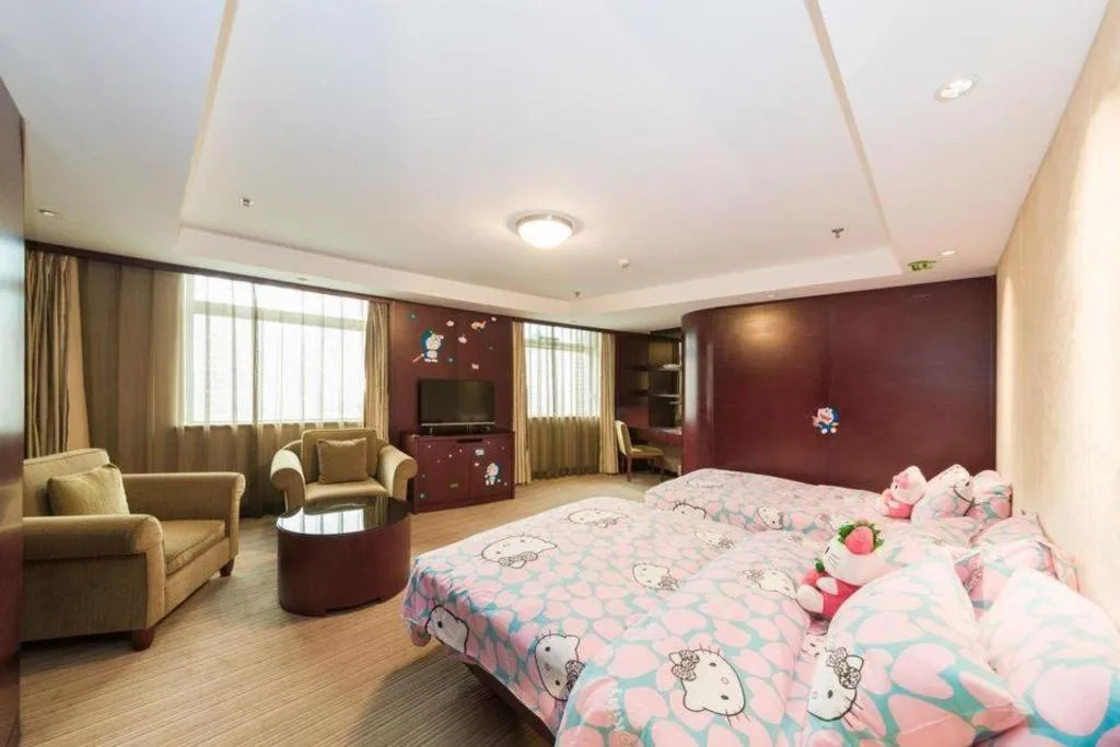 Bed in Dalian Liangyun Hotel