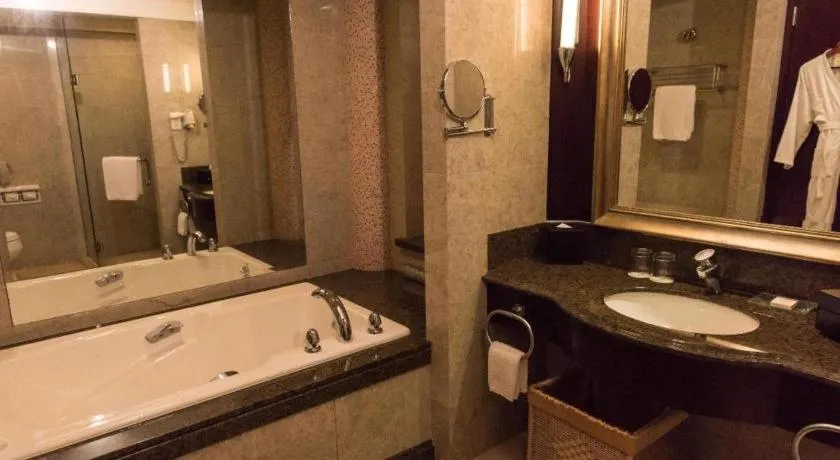 Dongguan MCB Lake Hotel