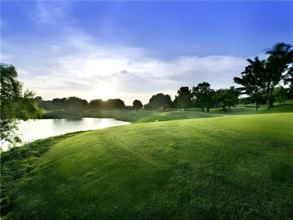 Dongguan MCB Lake Hotel