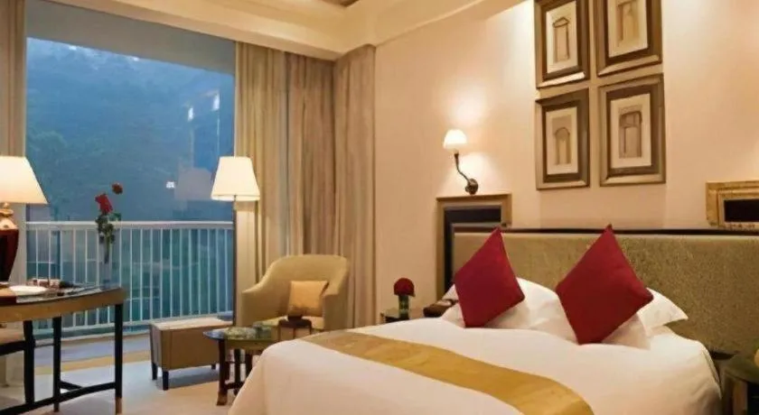 Bed in Dongguan MCB Lake Hotel