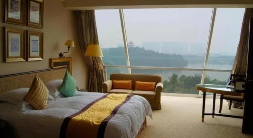 Bed in Dongguan MCB Lake Hotel