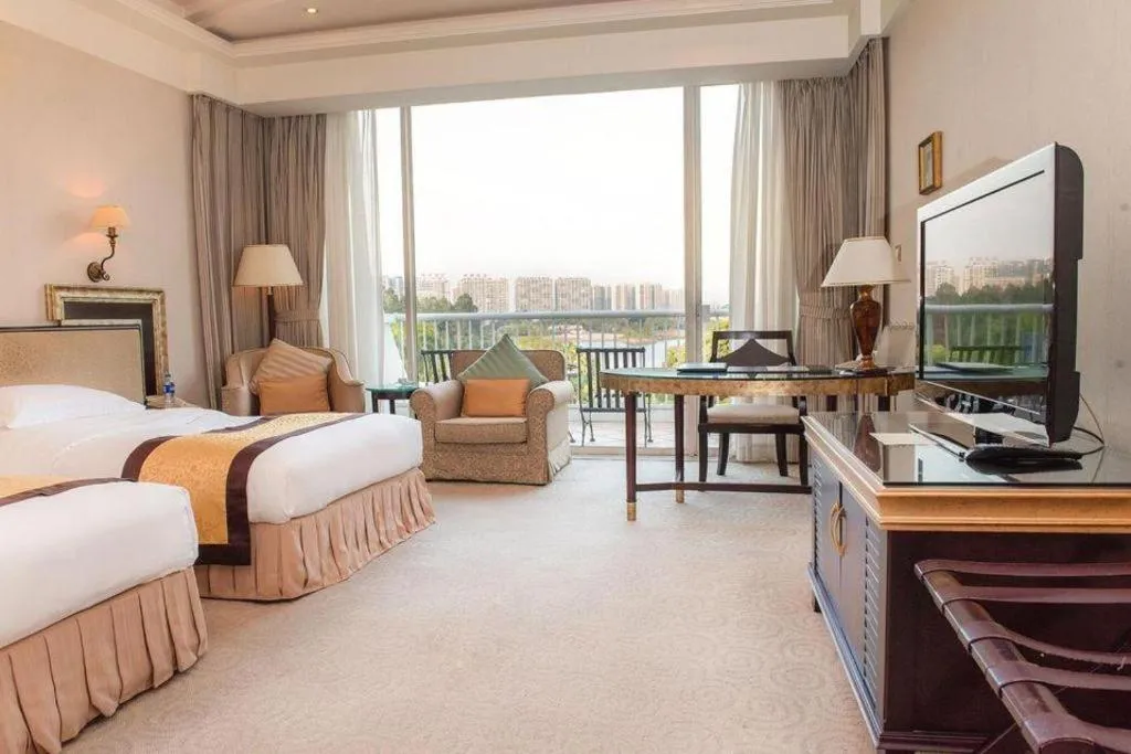 Bed in Dongguan MCB Lake Hotel