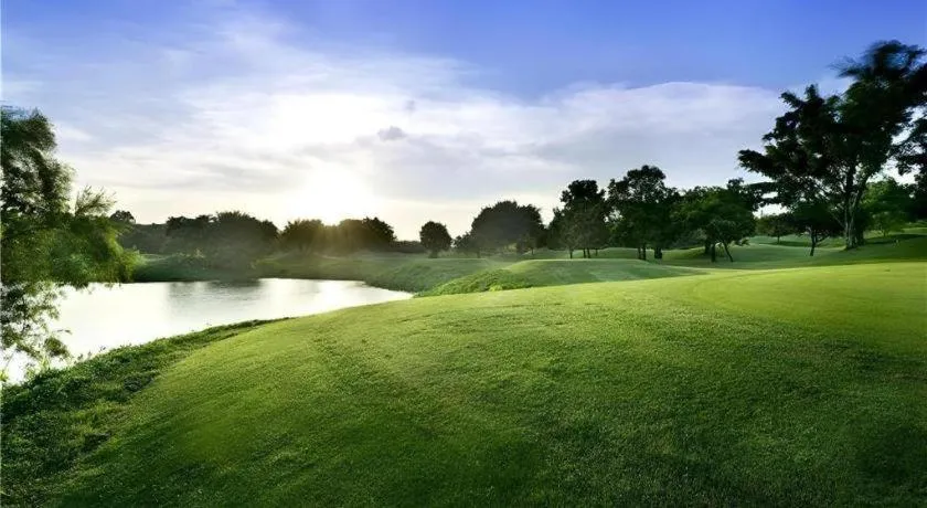 Dongguan MCB Lake Hotel