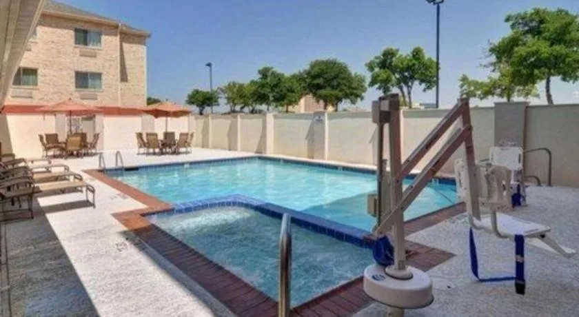 Comfort Inn DFW Airport North