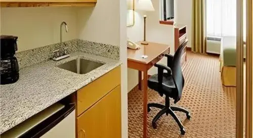 Holiday Inn Express Frackville Hotel By IHG Holiday Inn Express Frackville Hotel By IHG