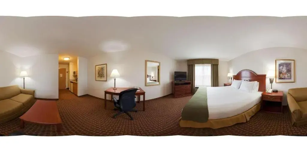 Bed in Holiday Inn Express Frackville Hotel By IHG Bed in Holiday Inn Express Frackville Hotel By IHG