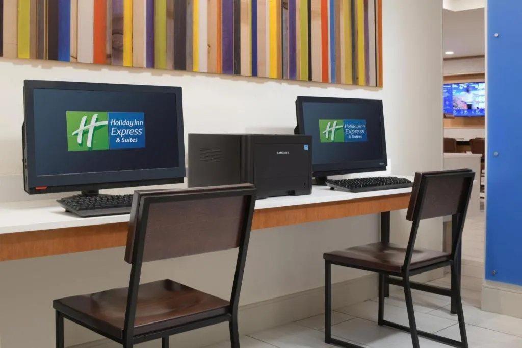 Holiday Inn Express Camden Hotel By IHG