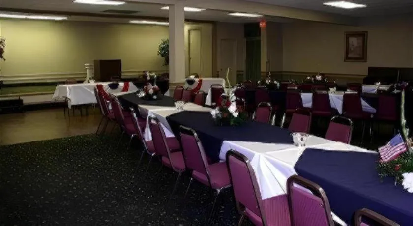 Holiday Inn Express Hotel And Suites Corinth By IHG