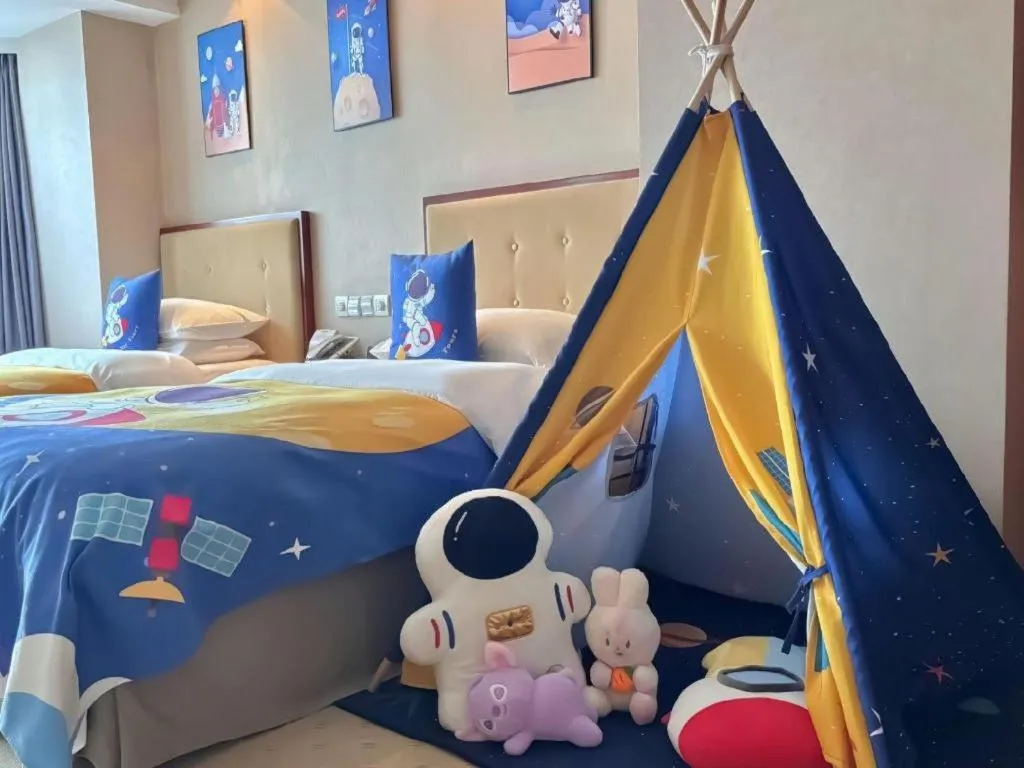 Bed in Nanchang Galactic Peace International Hotel