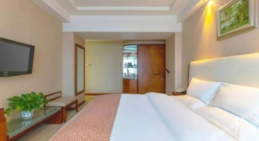 Bed in Nanchang Galactic Peace International Hotel