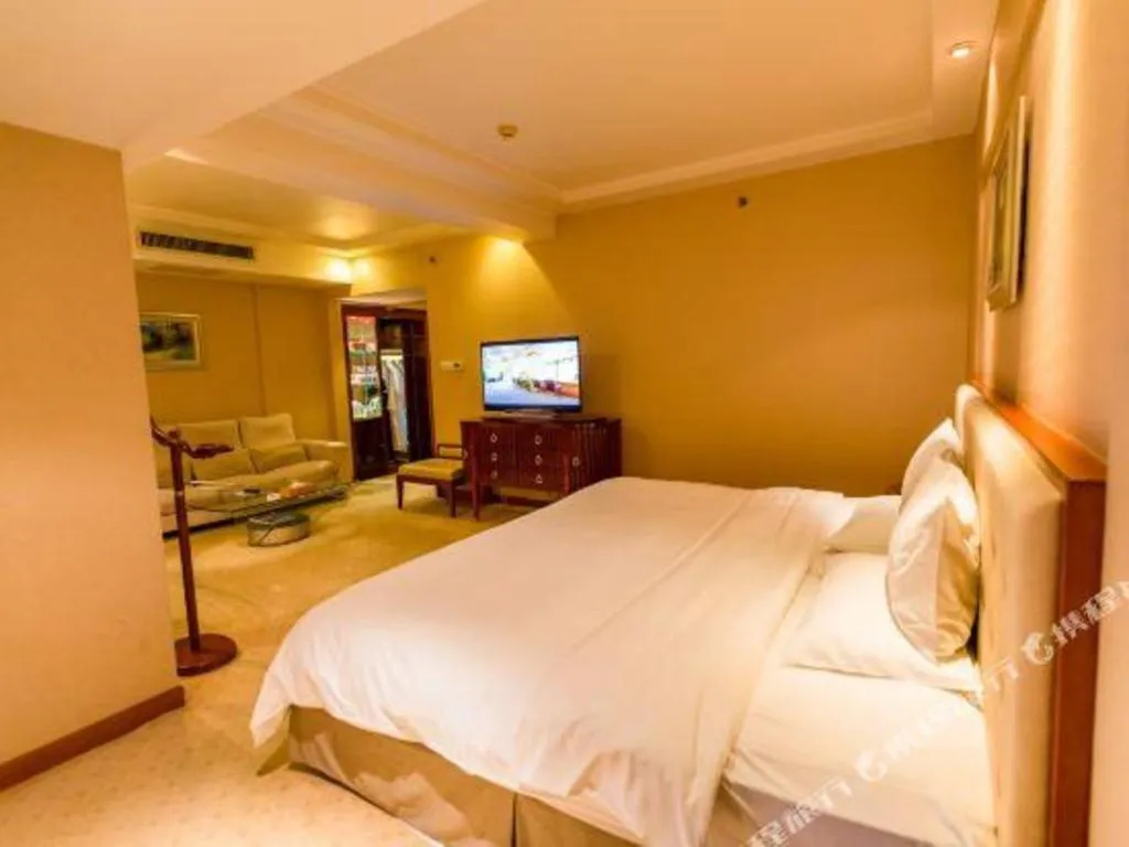 Bed in Nanchang Galactic Peace International Hotel