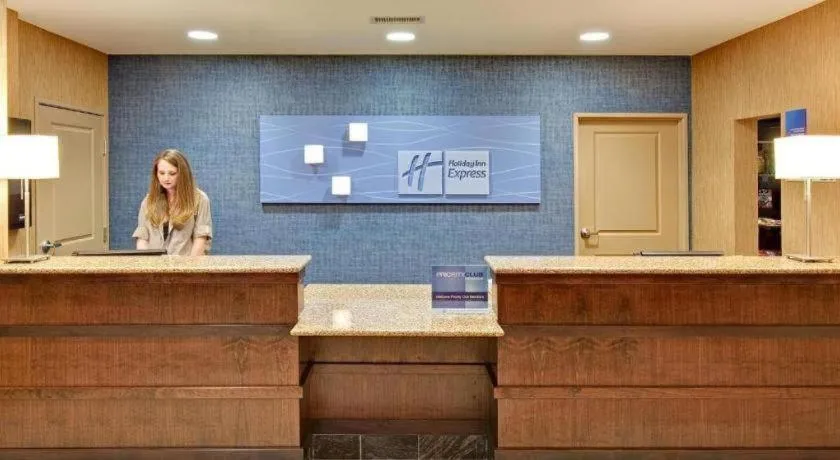 Holiday Inn Express Hotel & Suites Grand Island By IHG