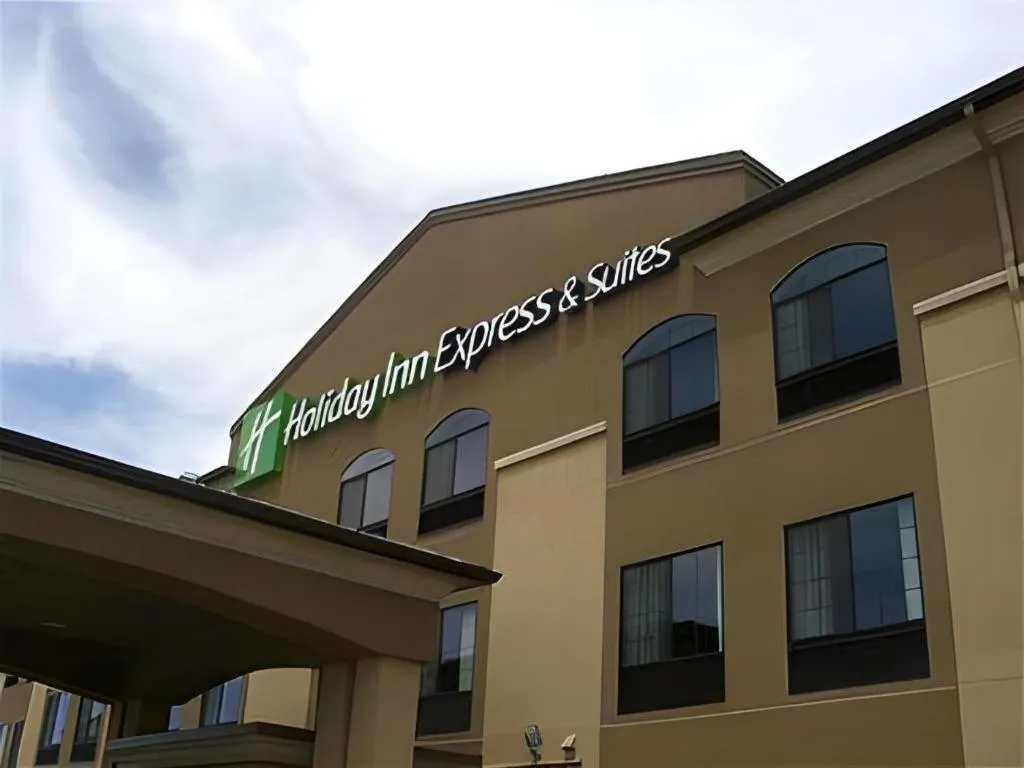 Holiday Inn Express Hotel & Suites Grand Island By IHG