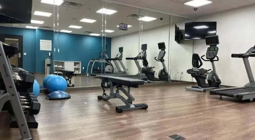 Holiday Inn Express Hotel & Suites Grand Island By IHG Holiday Inn Express Hotel & Suites Grand Island By IHG