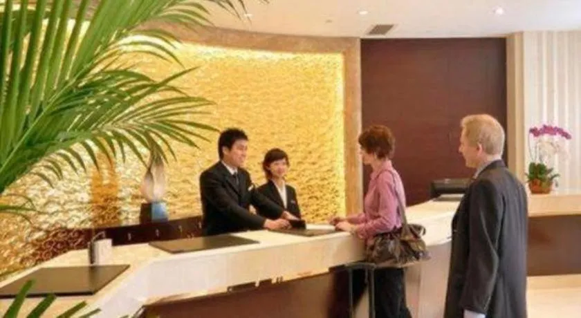 Golden Eagle Summit Hotel Downtown