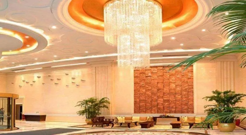 Golden Eagle Summit Hotel Downtown