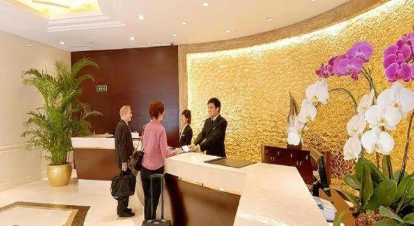 Golden Eagle Summit Hotel Downtown