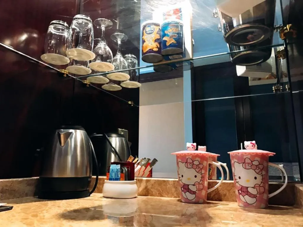 Golden Eagle Summit Hotel Downtown